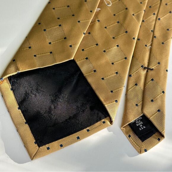 Jos. A. Bank Vintage Gold‎ Tie - Picture 2 of 4